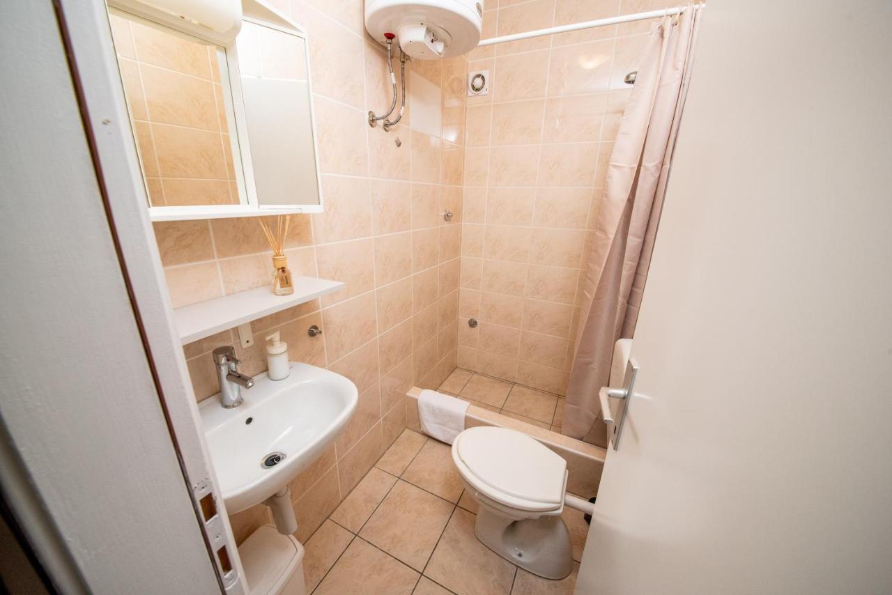Apartmani Manita Paklenica 셀리네 외부 사진